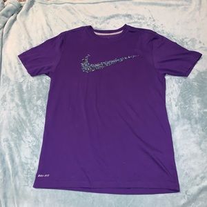 Nike Top (NWOT)